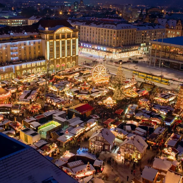 Busreise Dresdner Weihnachtstraditionen - Dresdener Weihnachtsmarkt © Alexander Erdbeer - Fotolia