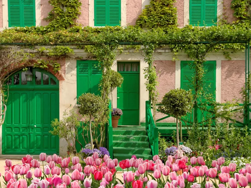 Flusskreuzfahrt Blütenträume an der Seine - Tulpen im Garten Claude Monets © JMP de Nieuwburgh - Fotolia