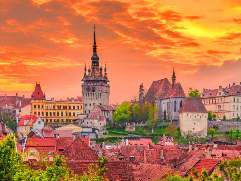 Rumänien: Siebenbürgen & Moldauklöster: Sighisoara in der Abenddämmerung